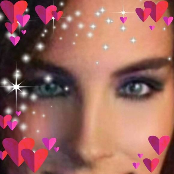 Meet your Posher, Lisa - Picture 1 of 1